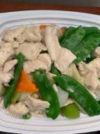 Best Chicken With Snow Pea in Libertyville, IL
